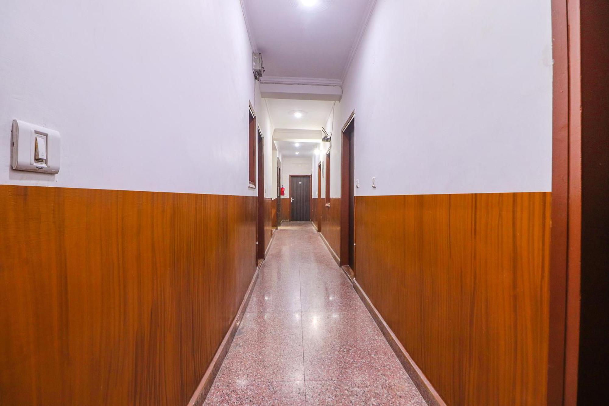 Hotel Fabexpress Sinon à New Delhi Extérieur photo