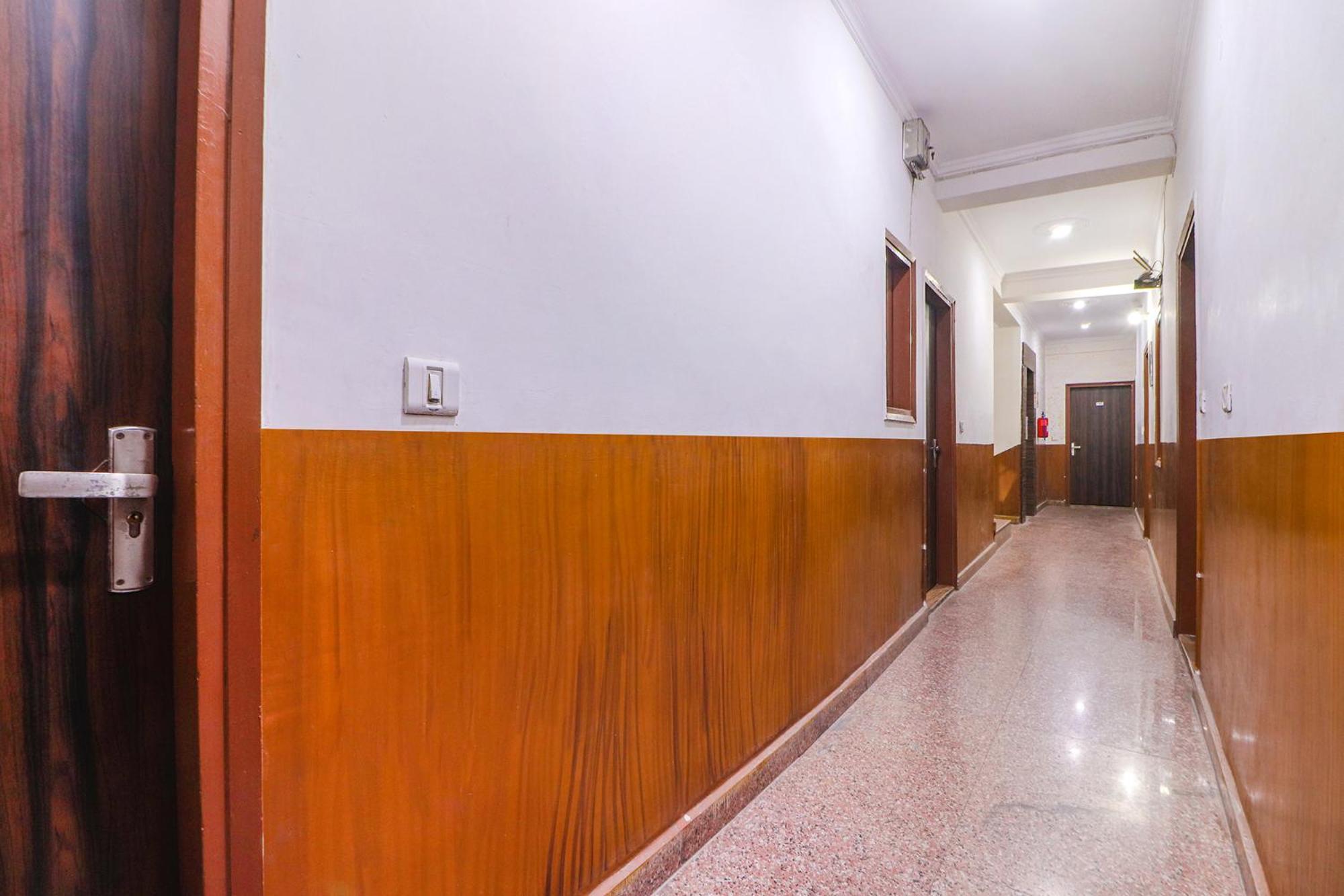 Hotel Fabexpress Sinon à New Delhi Extérieur photo